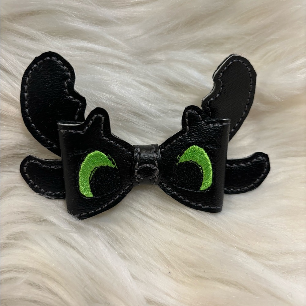 Toothless Hair Clip